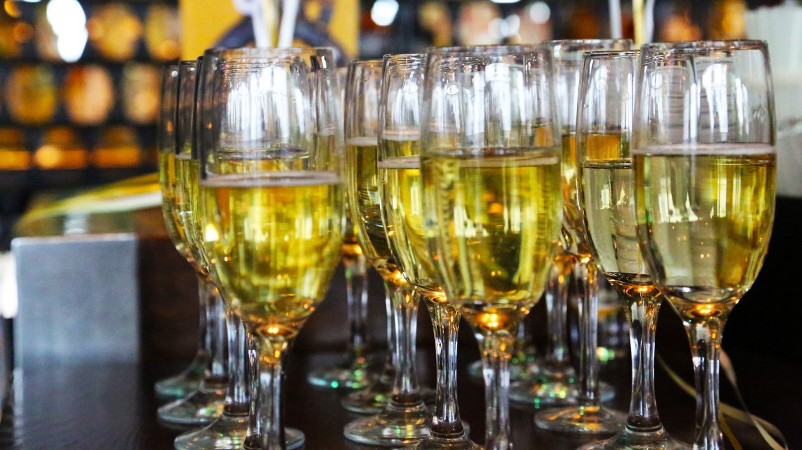 Wedding Reception Glasses - Bak2Buks Media